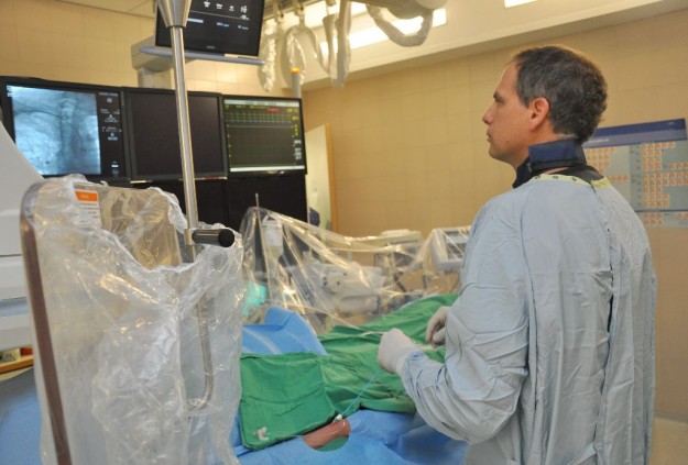 doctor_michael_jonas_israel_cardiac-cardiovascular-catheterization-explanation